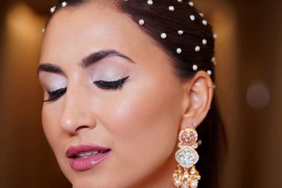 Party makeup