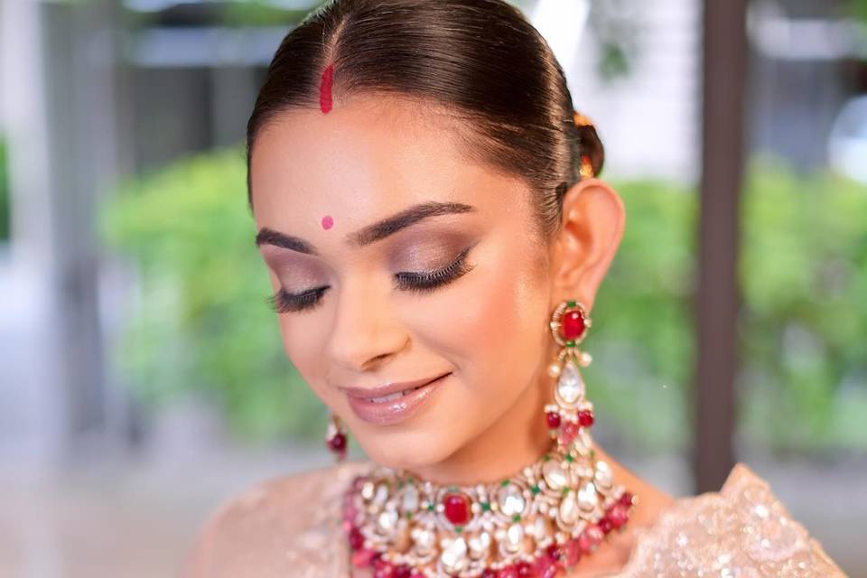 Makeup by Chandni Doshi