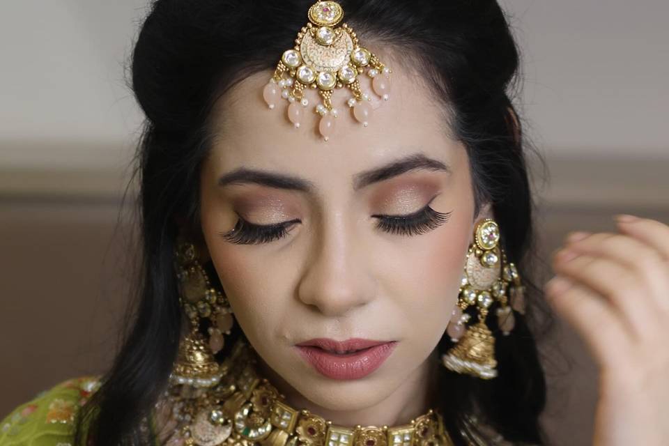 Makeup by Chandni Doshi