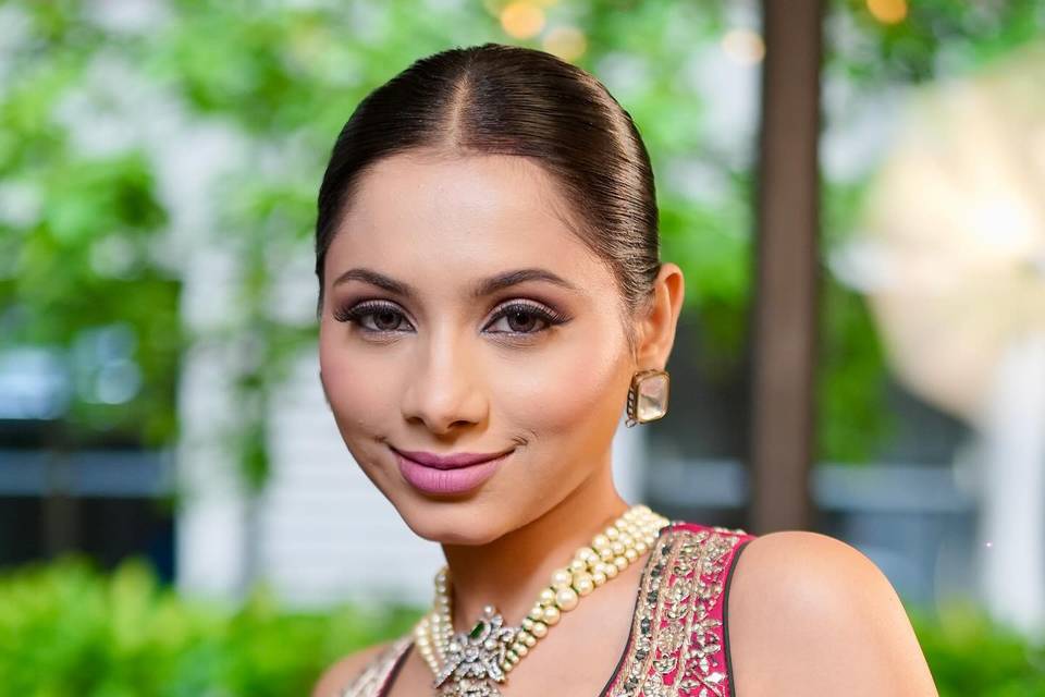 Makeup by Chandni Doshi