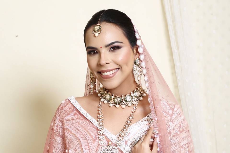 Makeup by Chandni Doshi