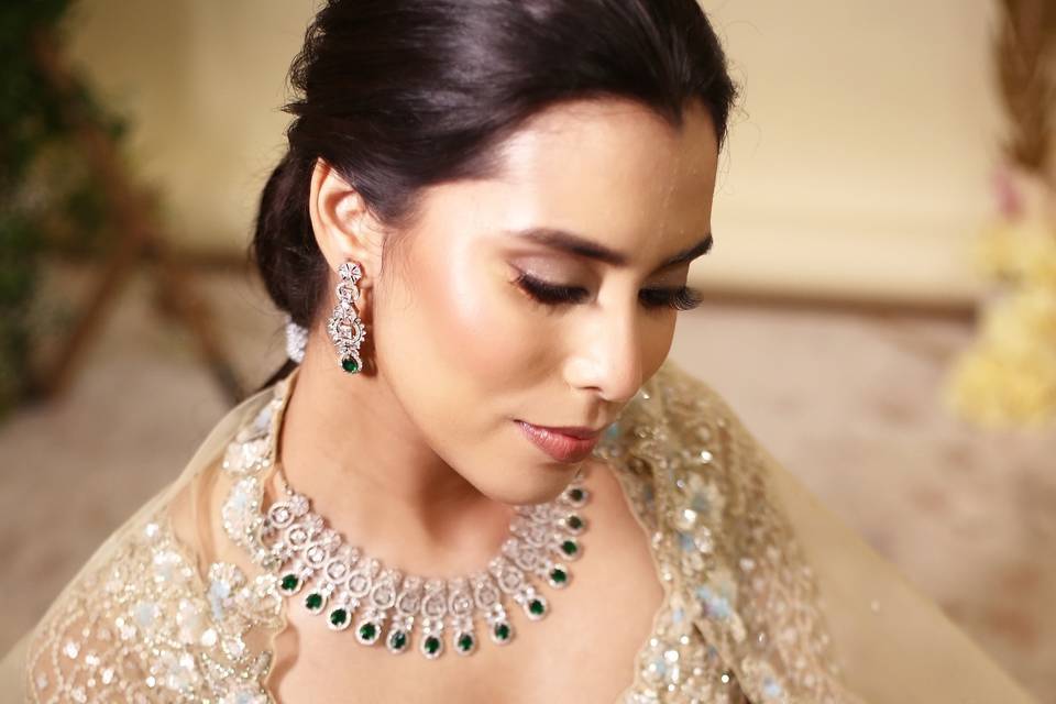 Makeup by Chandni Doshi