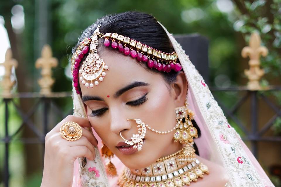 Makeup by Chandni Doshi