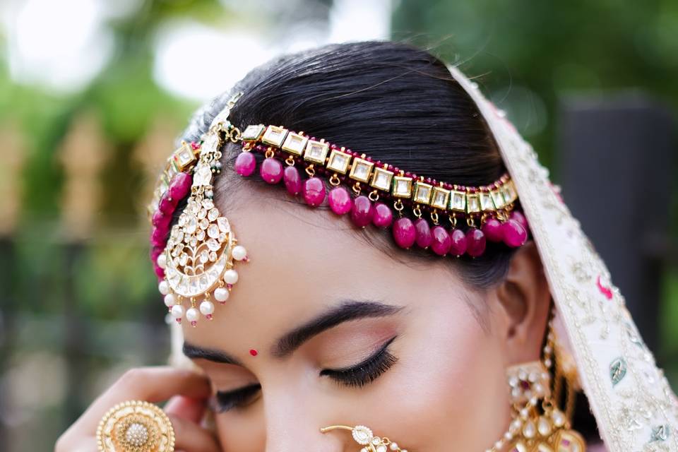 Makeup by Chandni Doshi