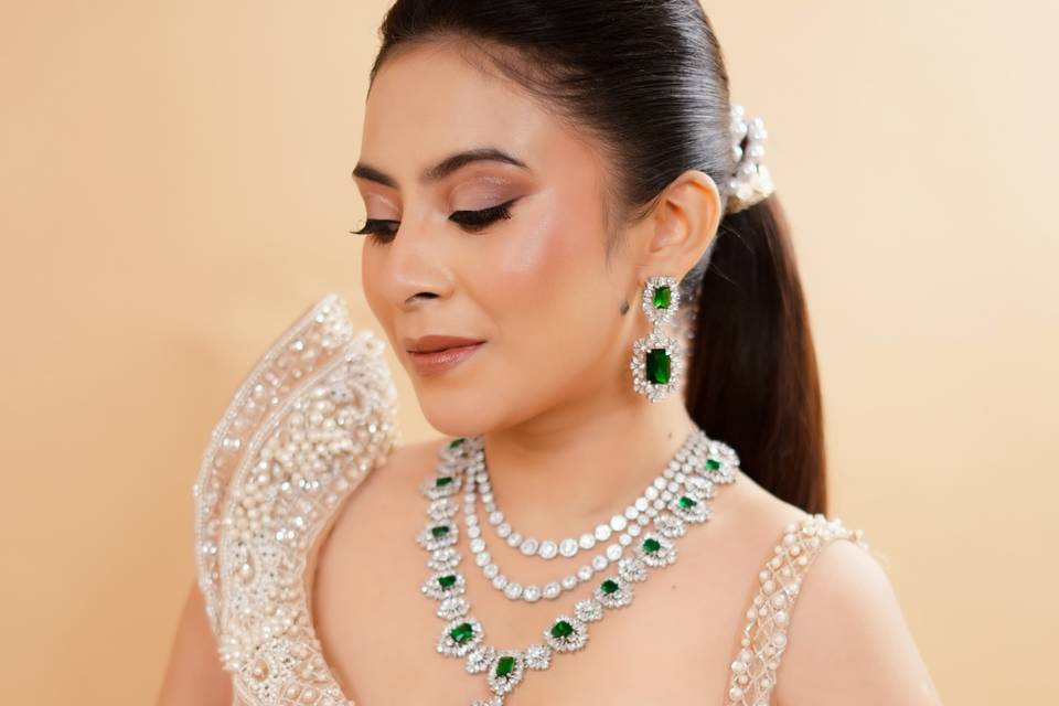 Makeup by Chandni Doshi