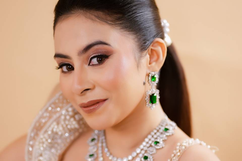 Makeup by Chandni Doshi
