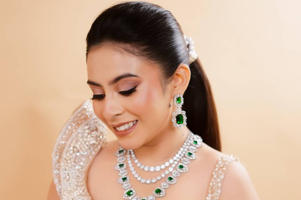 Makeup by Chandni Doshi