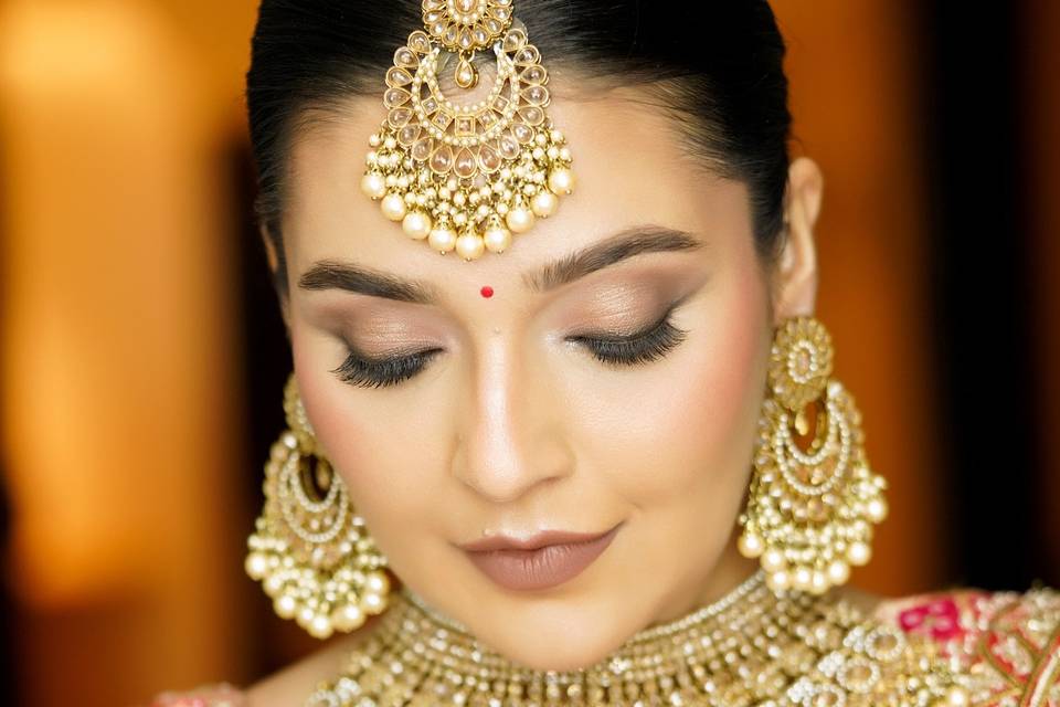 Makeup by Chandni Doshi
