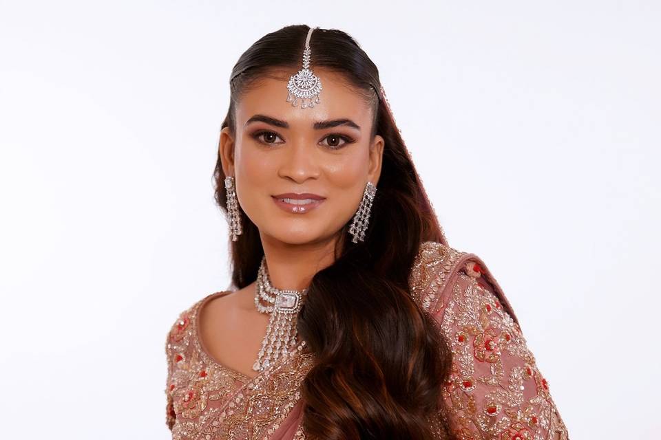 Makeup by Chandni Doshi