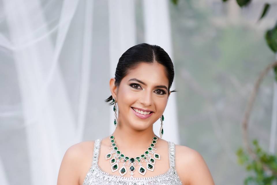 Makeup by Chandni Doshi
