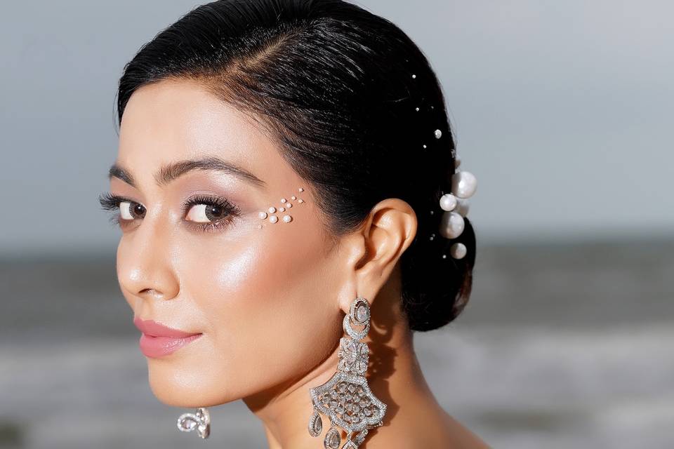 Makeup by Chandni Doshi