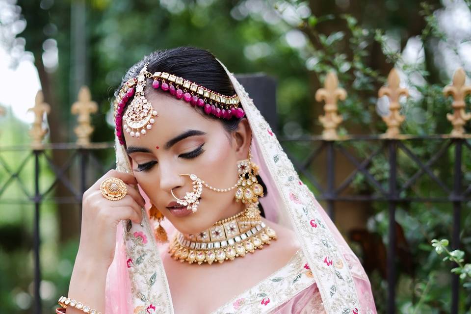 Makeup by Chandni Doshi
