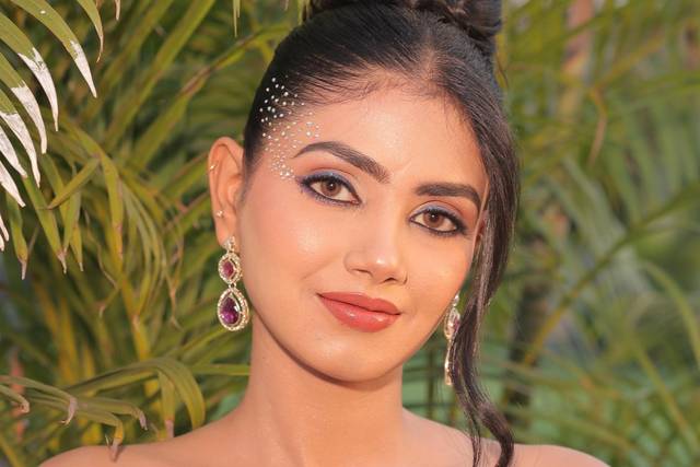 Party makeup