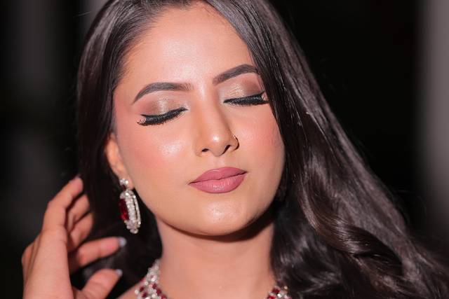Party makeup