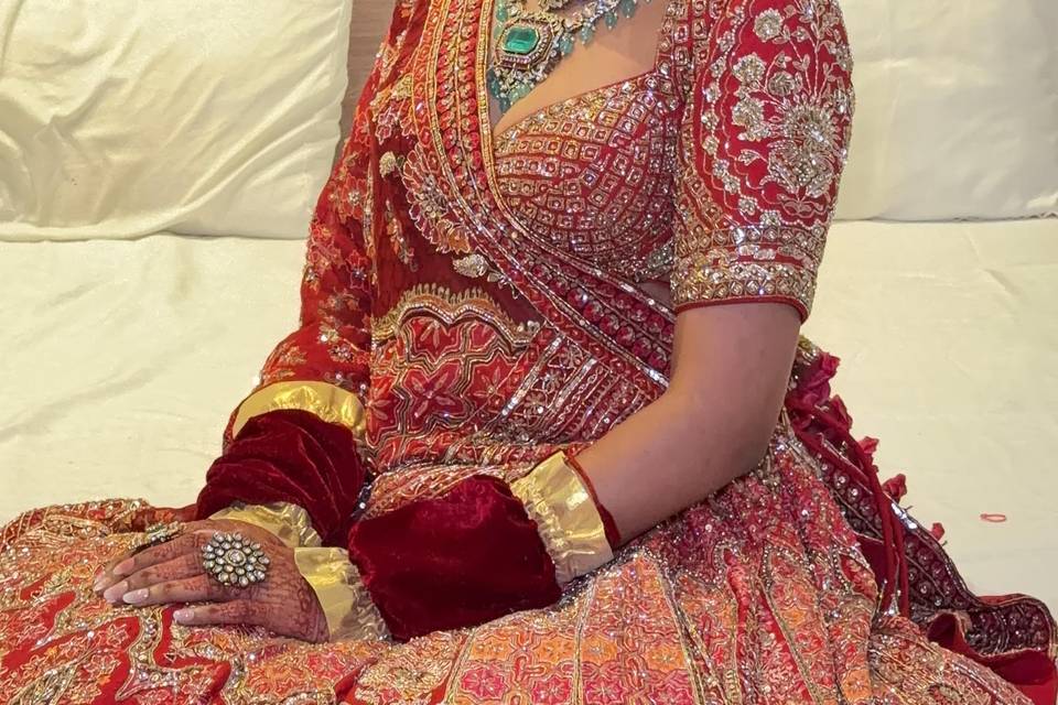 Mordern red bride