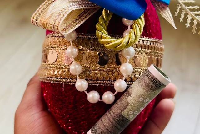 Custom gift
