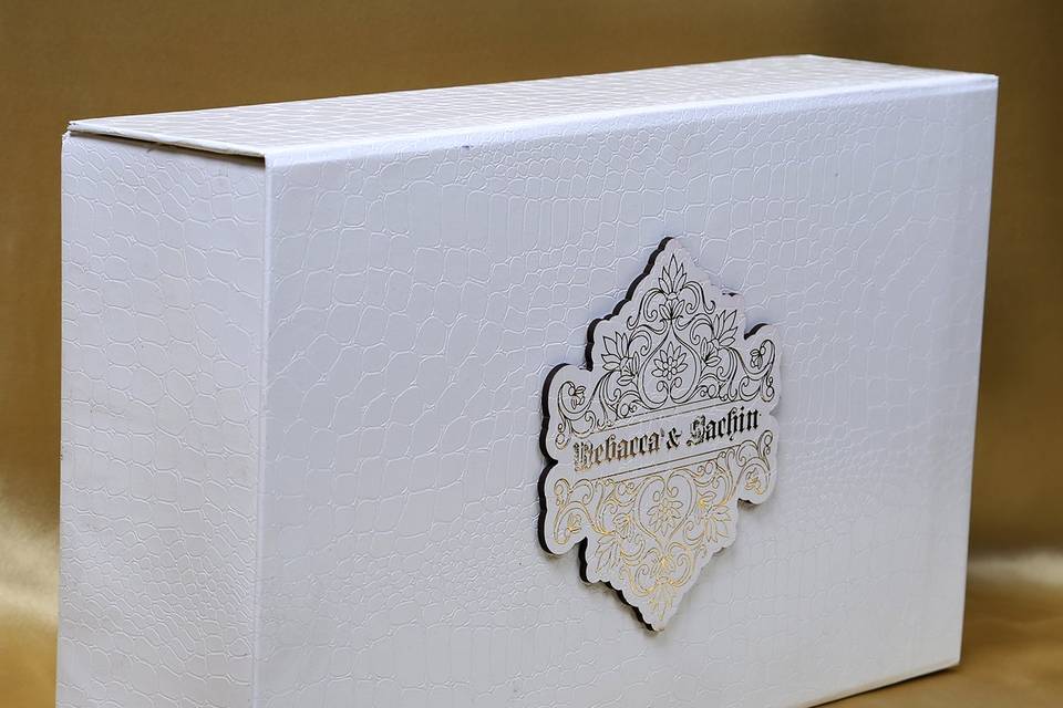 White royal wedding box