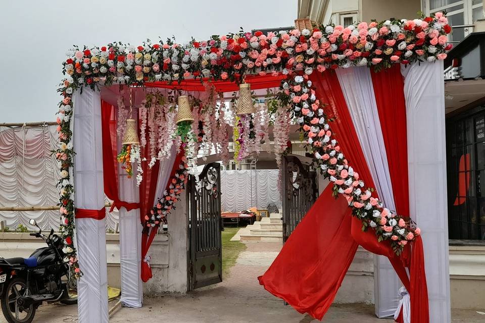 MARRIAGE PENDAL ENTRANCE