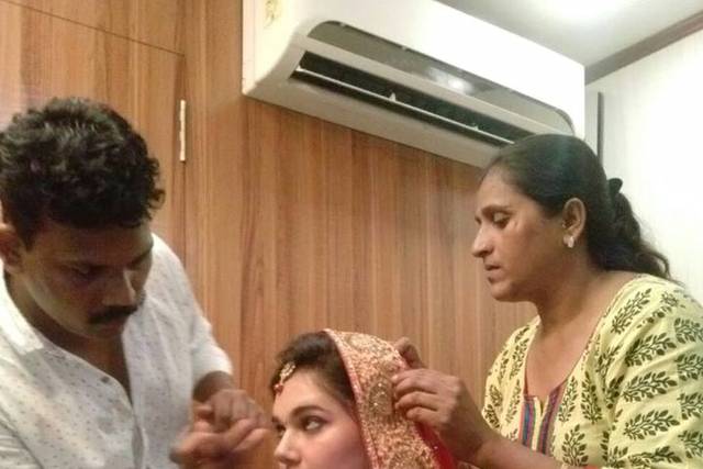 Vishal Shinde Freelance Makeup Artist