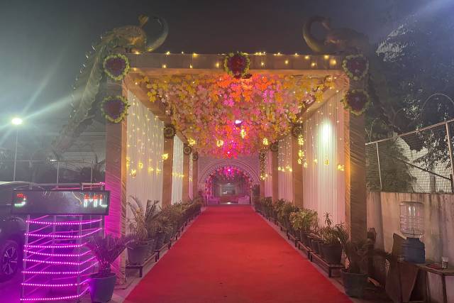 Green Gardens, Sabhapur