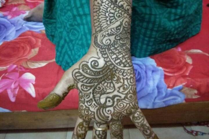 Nesh Mehendi Arts