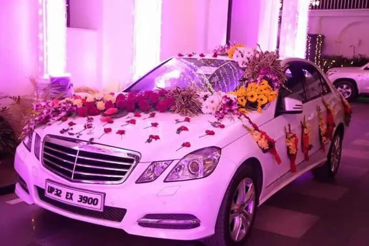 Wedding Car Flower Decorators at Rs 3500/20' container in Noida