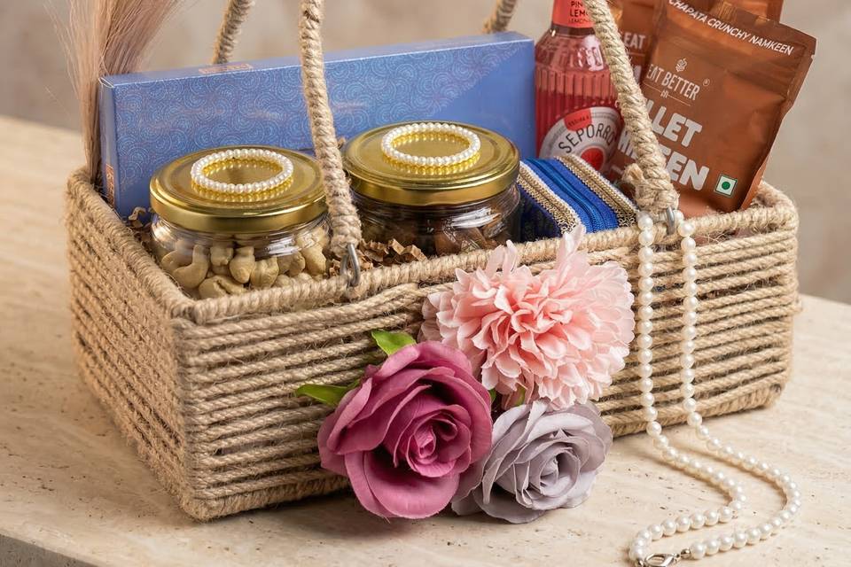 Trousseau Packing