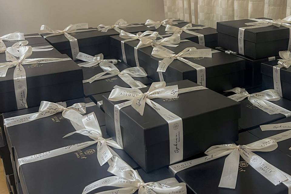 Minimal Gift Box