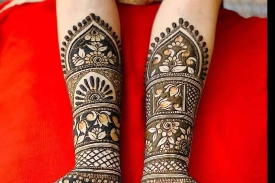 Krishna mehandi art