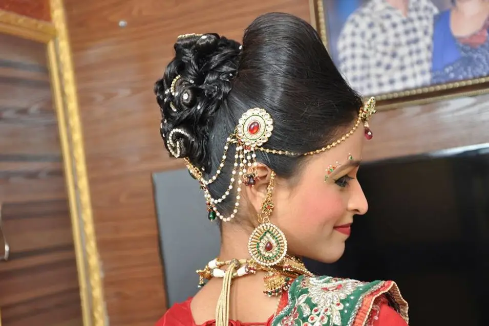Make up and hair for... - Hair and Makeup Artistry by Mitali. | Facebook