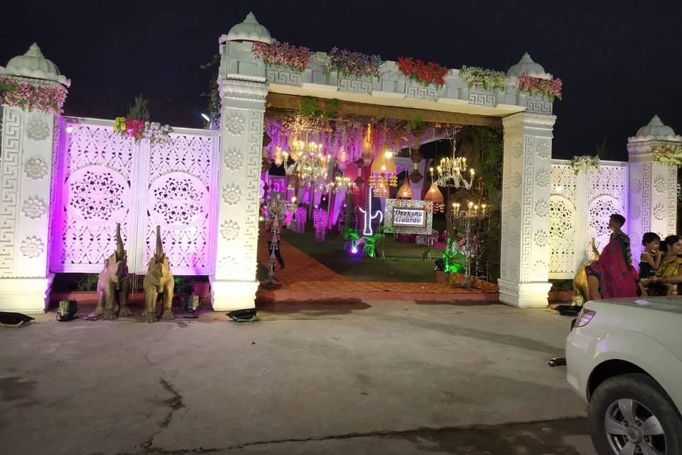 Entrance decor