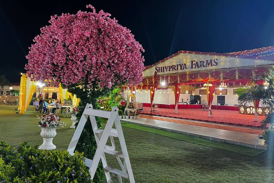 Shivpriya Farms