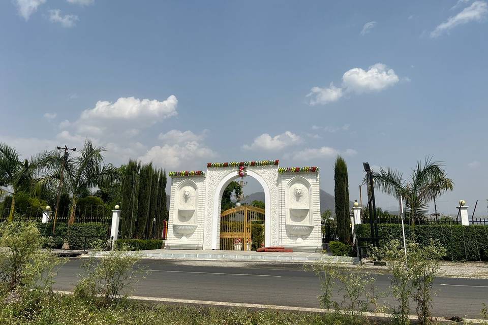 Entrance decor