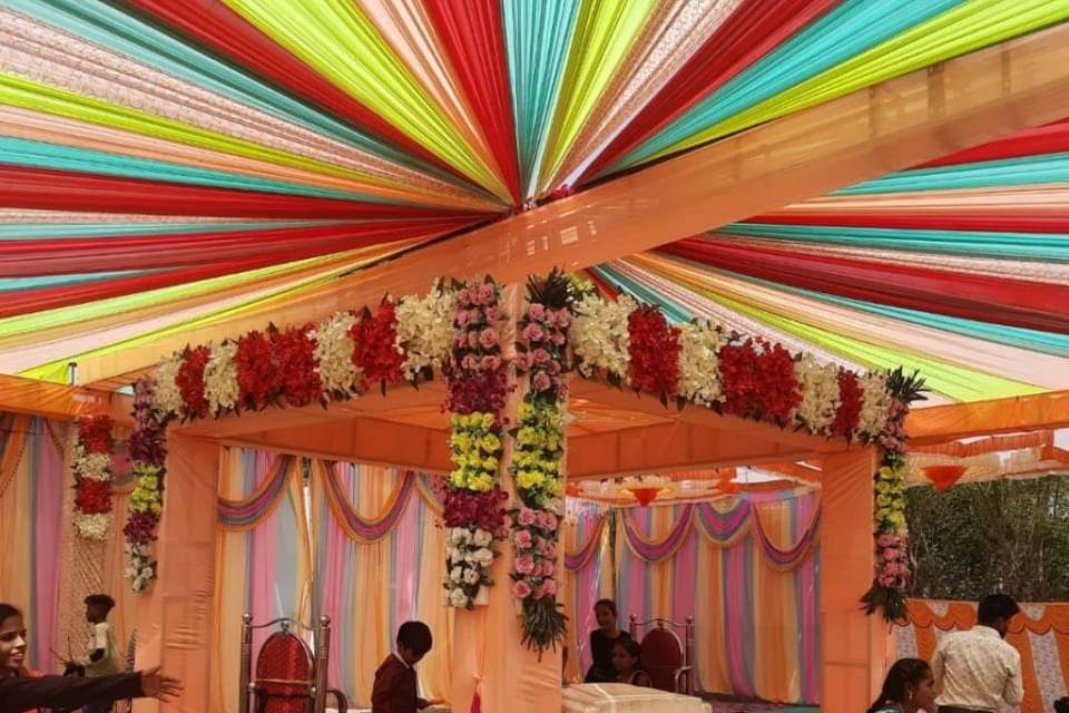 Ceiling decoration