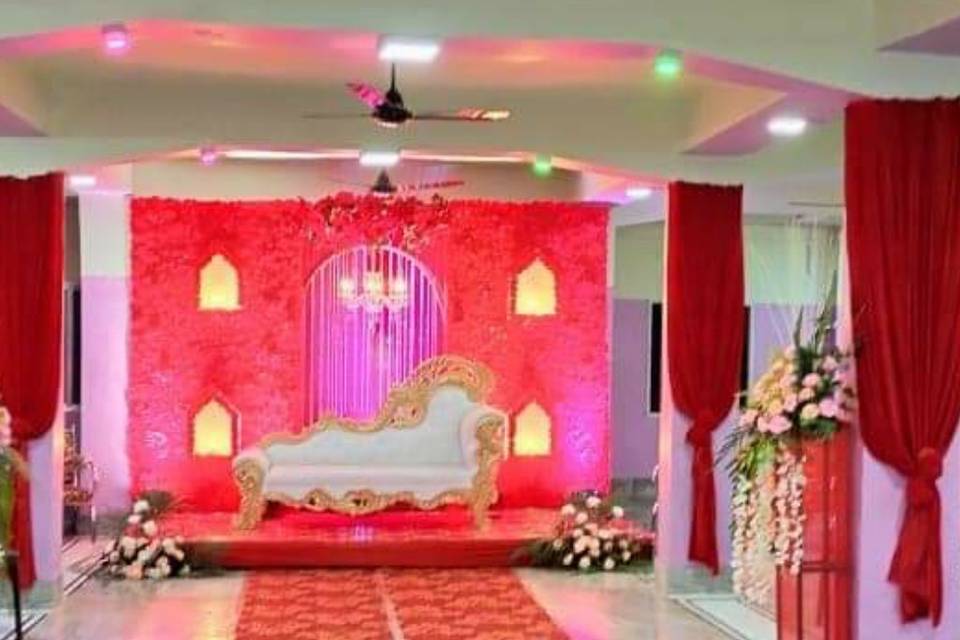 Bride and groom stage decorati