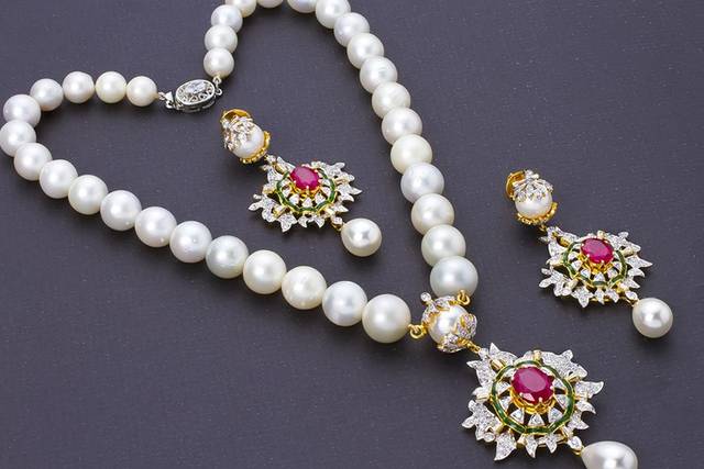 Dhanakshi Jewellers