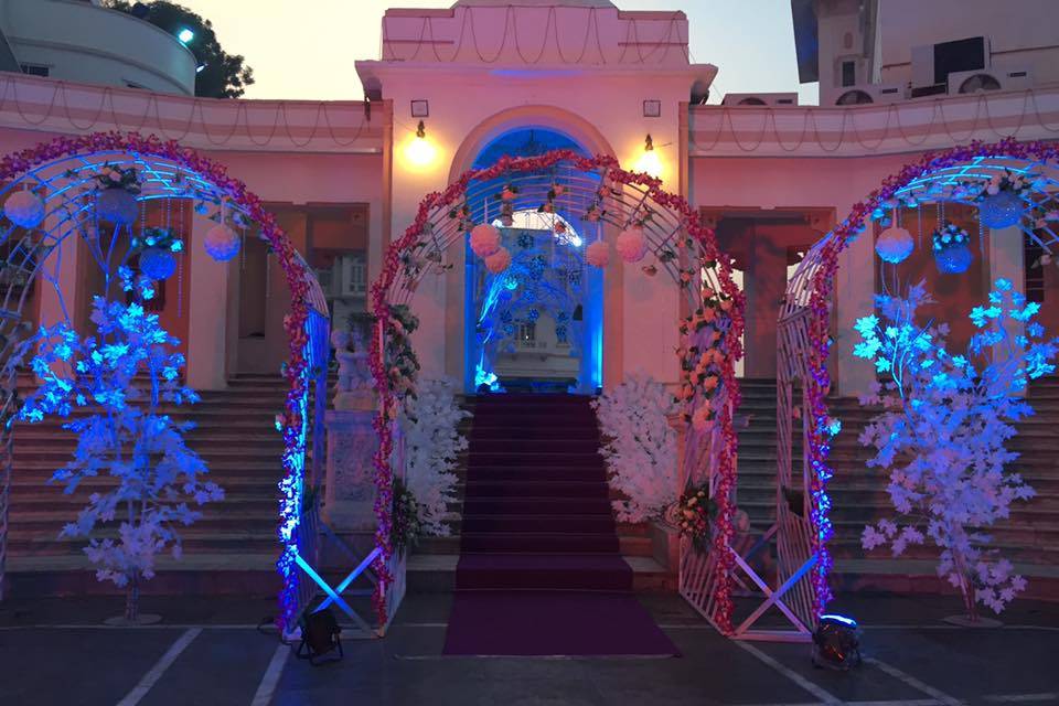 Entrance decor