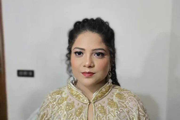 Party makeup