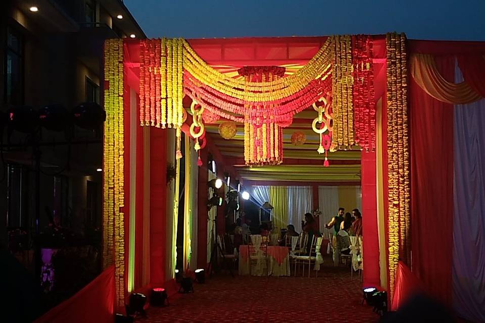 Entrance Decor