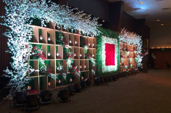 Wedding decor and lighting