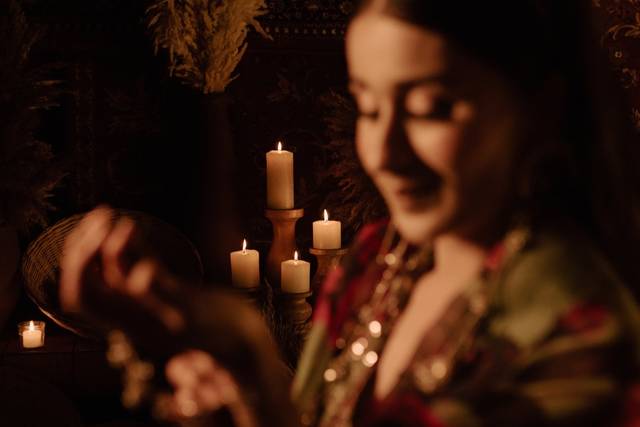 BRIDAL MEHENDI PORTRAIT