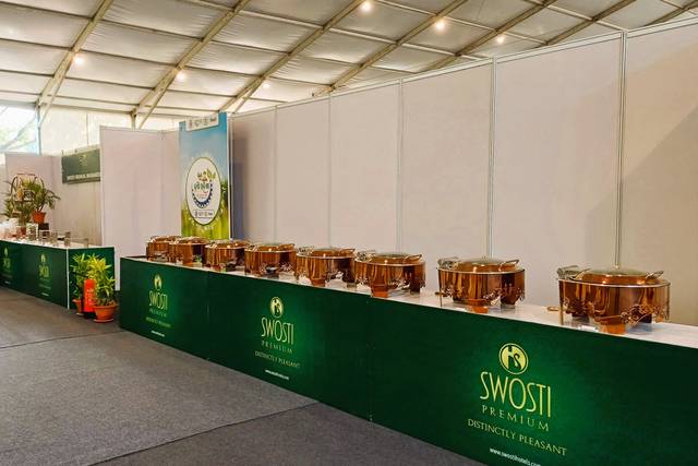 Elegant Buffet Catering Displa