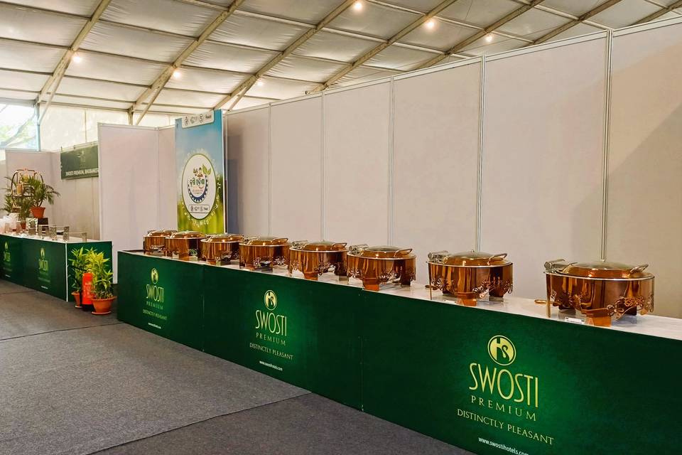 Elegant Buffet Catering Displa