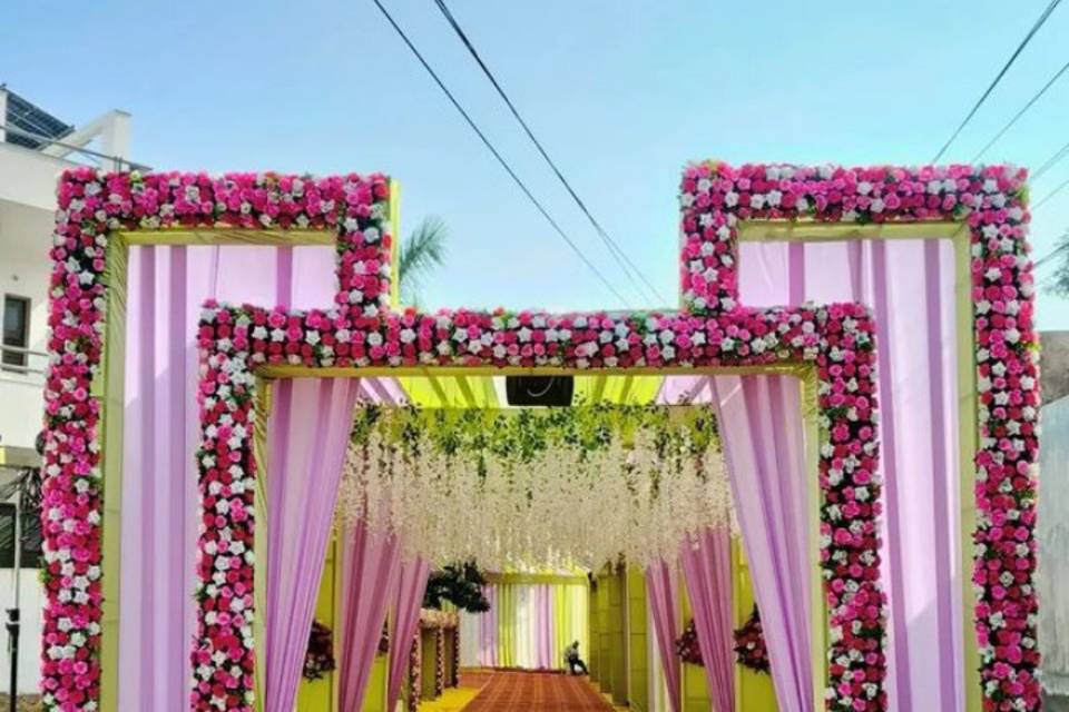 Entrance decor