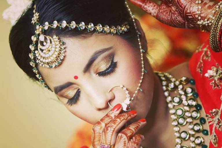 Makeup by Jiya Chopra