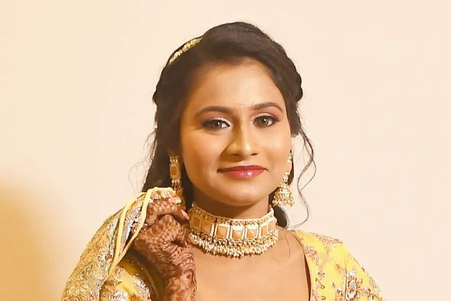 Sadhna Singh MUA