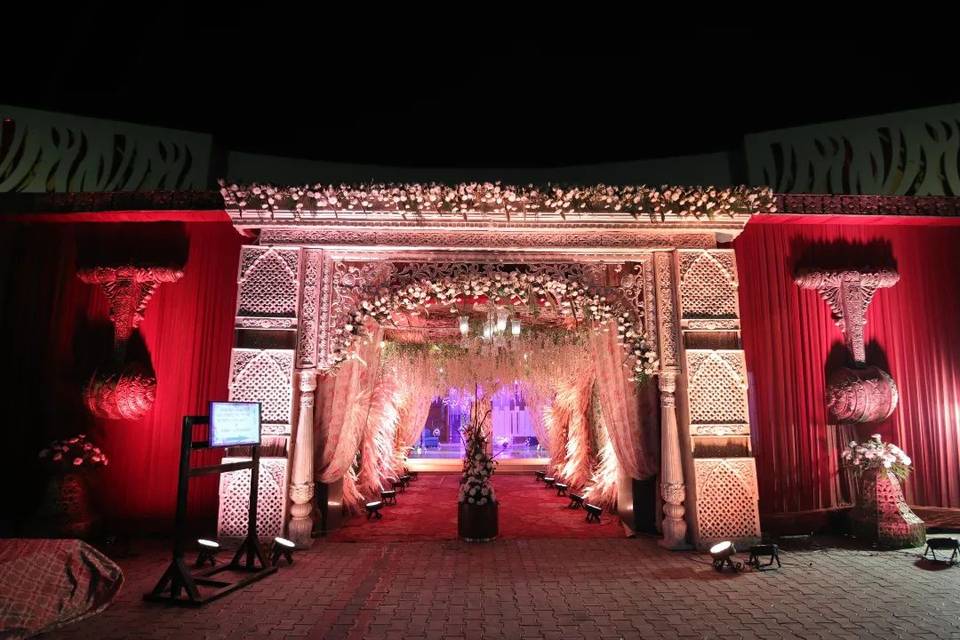 Entrance Decor