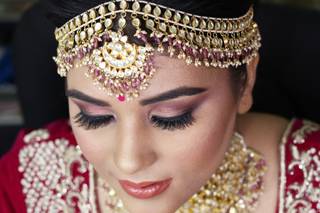 The Mirror Stories, Noida