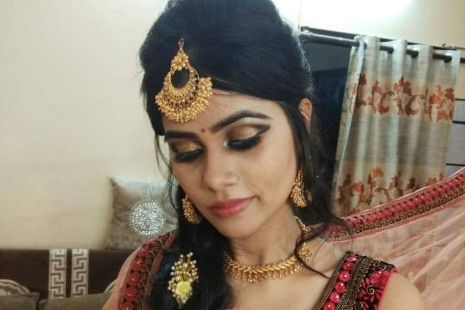 Shweta Gandhi Makeup Artist, Hyderabad