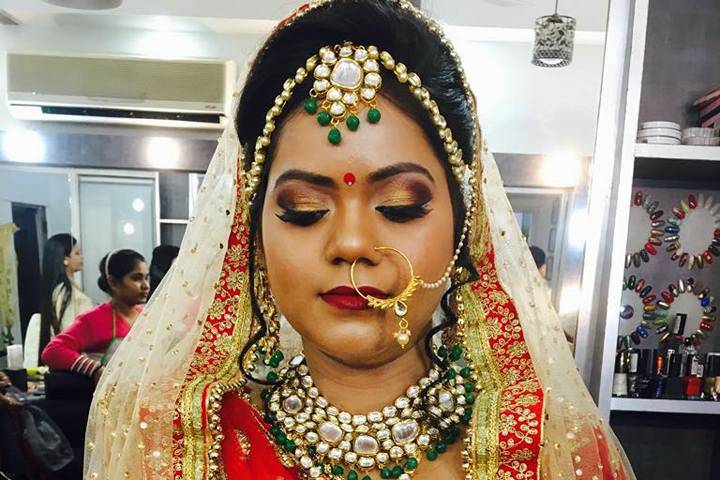 Bridal makeup